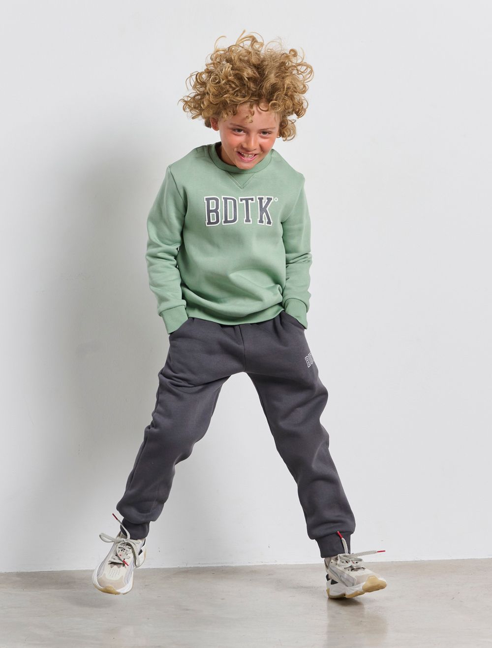 BODYTALK BOYS SET CREWNECK & JOGGER (1252-753199-00483)