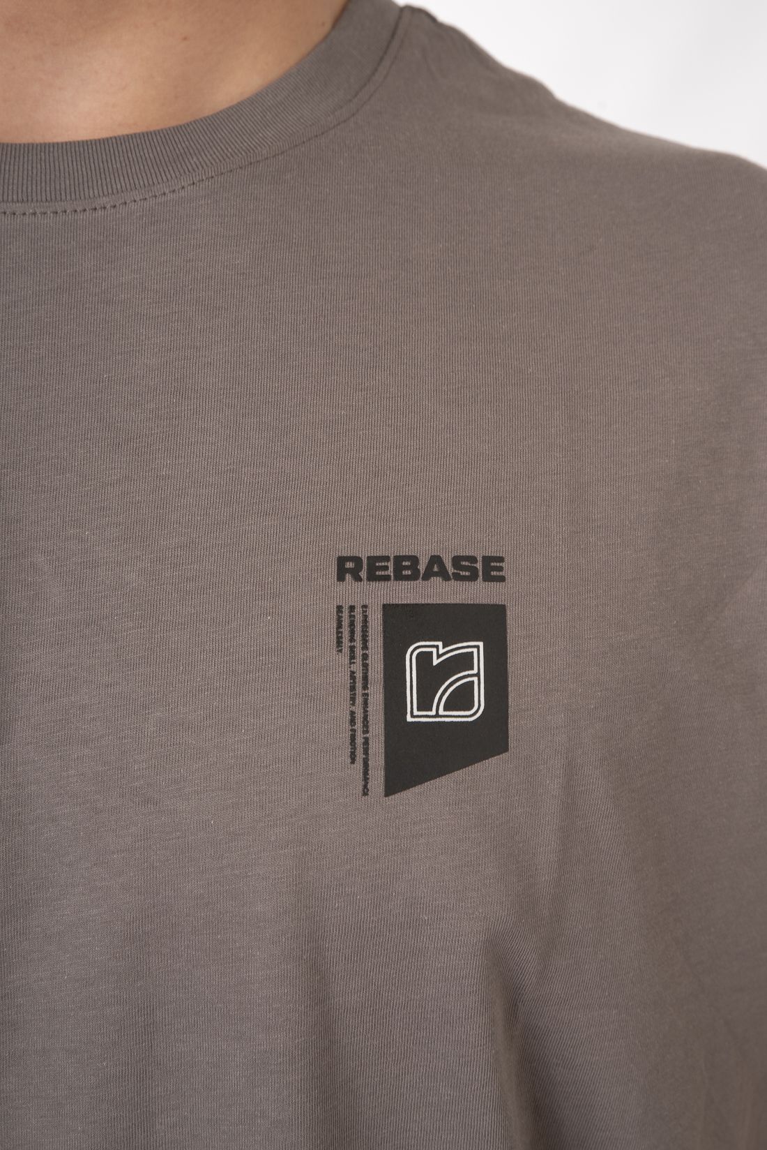 REBASE T-SHIRT  (251RTS-9025-SMOKE)