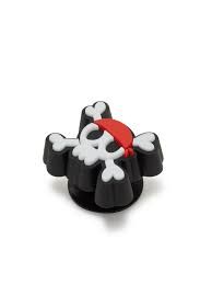 CROCS JIBBITZ CHARMS  TINY PIRATE SKULL (10013282-UNC)