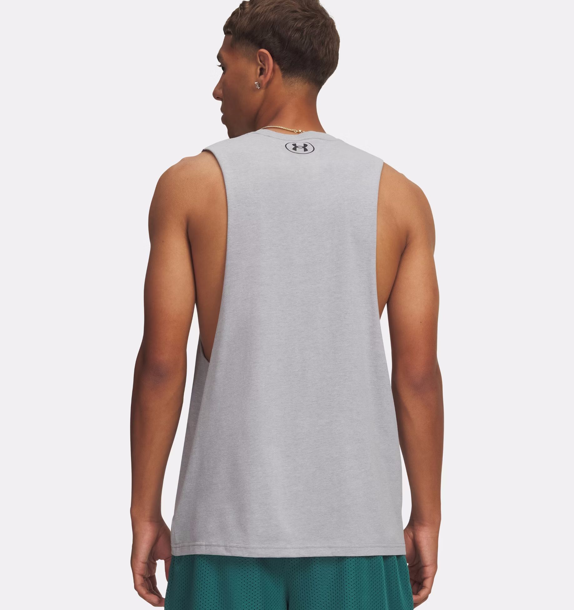 UNDER ARMOUR LEFT CHEST CUT OFF TANK T-SHIRT (1329286-035)