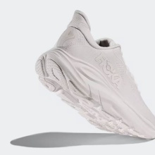 HOKA ONE ONE CLIFTON 10 (1162031-WWH)