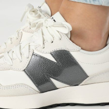 NEW BALANCE 327 CLASSIC (WS327JWB)